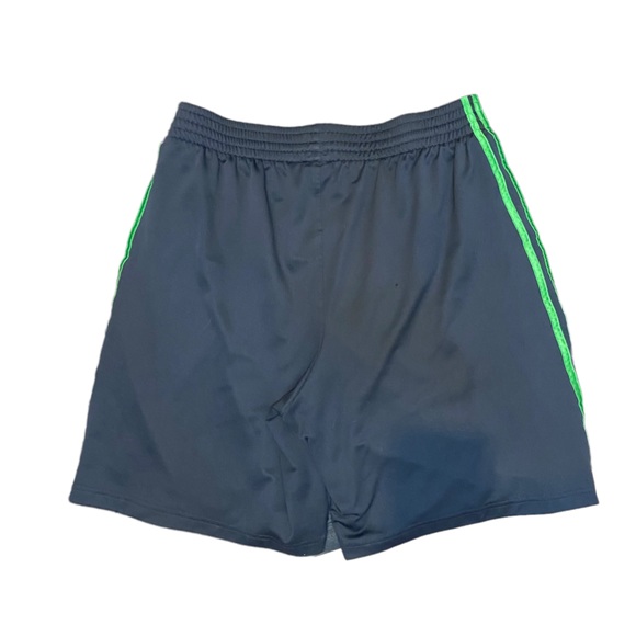 Adidas Black and Green Athletic Shorts Size XL Men's - Picture 2 of 9